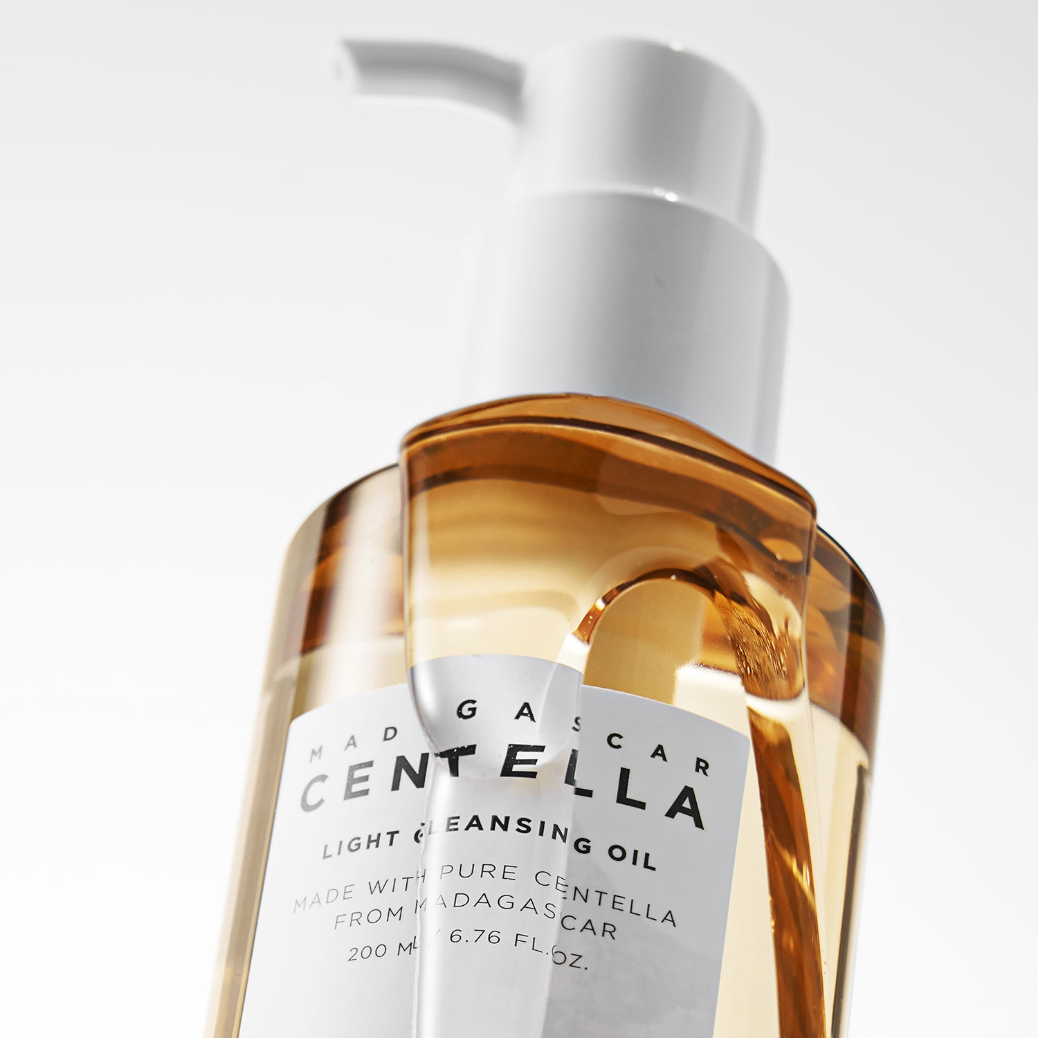 SKIN1004 Madagascar Centella Light Cleansing Oil 200ml / 6.76 fl.oz.